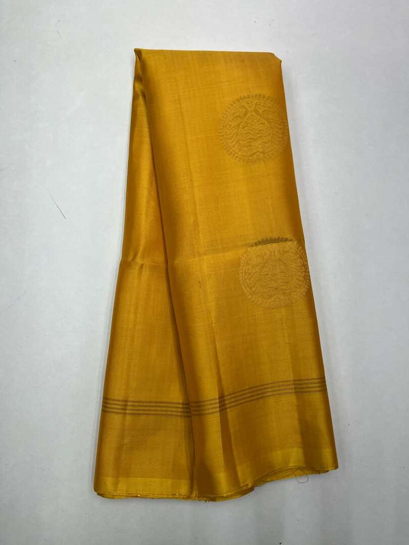 Beautifull Handloom Soft Silk Bhutta saree in Yellow Color