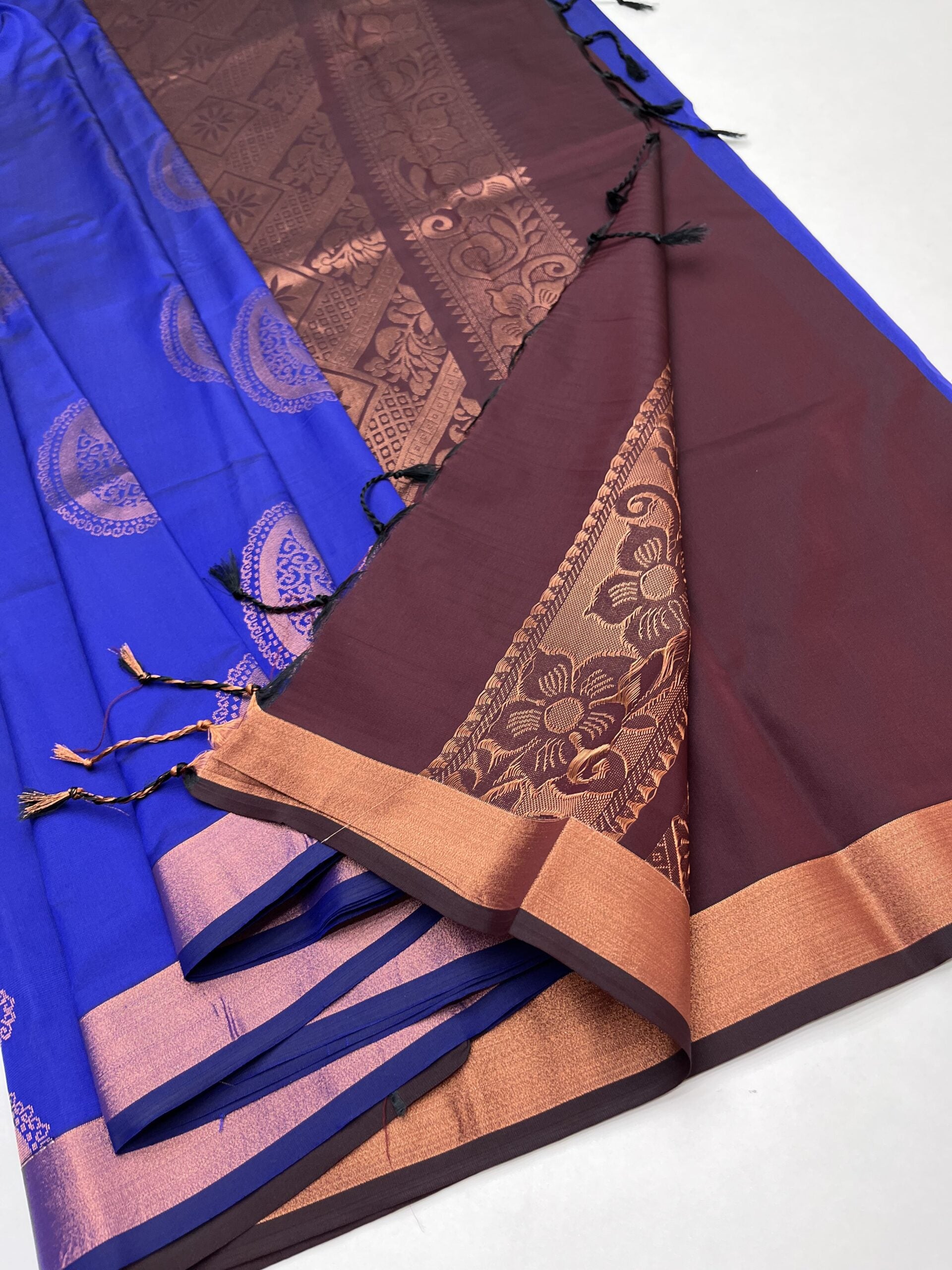 Semi soft silk saree  in Royal blue color