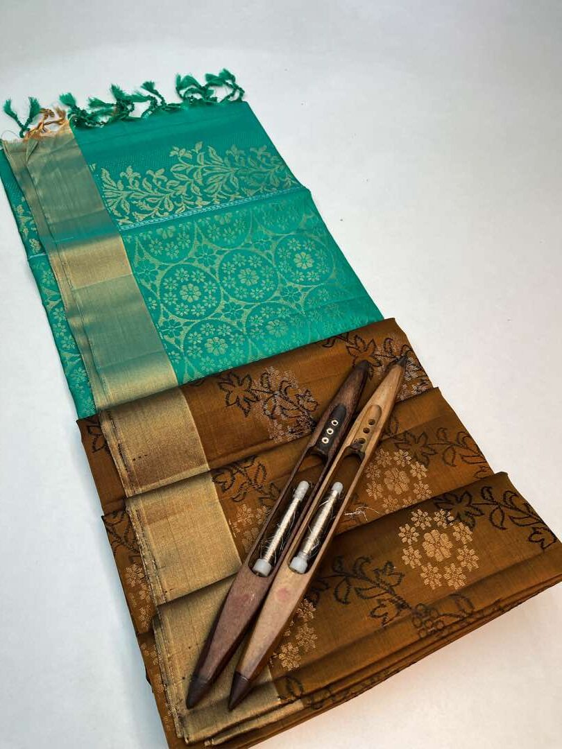 Beautiful Handloom Pure Soft Silk Empose Design Saree Brown with Ramar Green