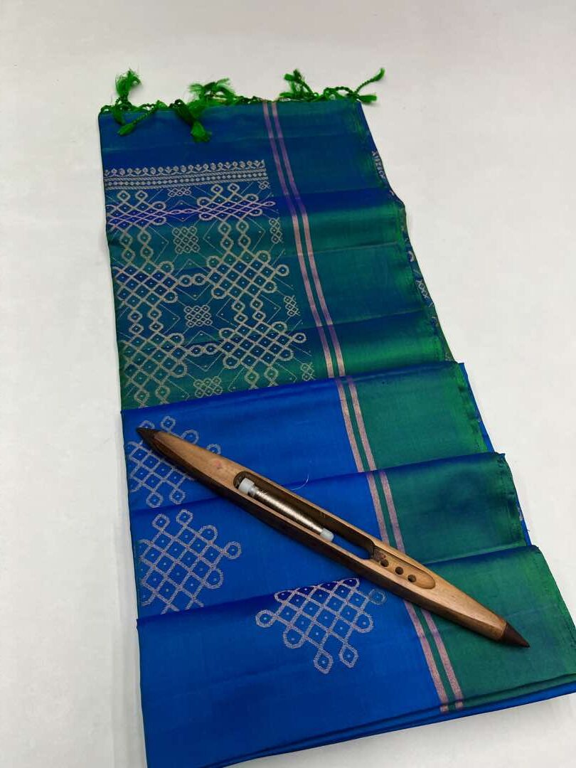 Beautifull Handloom Soft Silk Kolam saree in Peacock Blue with Peacock Green