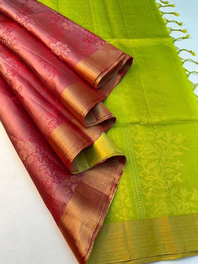 Beautiful Handloom Pure Soft Silk Empose Design Saree in Pastel Red with Green Color