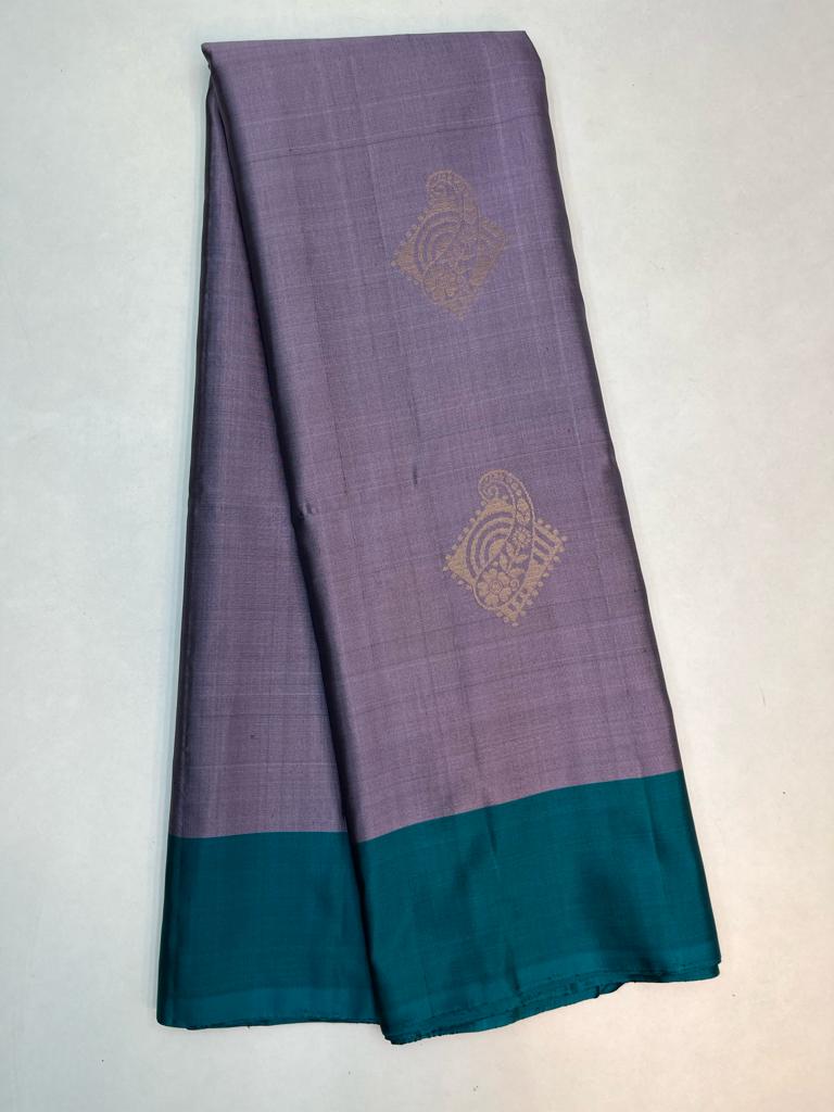 Beautiful Handloom Pure Soft Silk Bhutta Saree in Grey with Teal Green Color