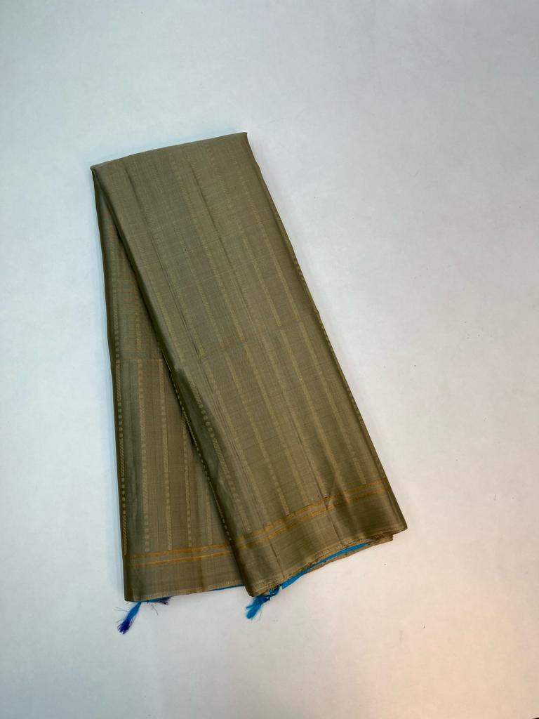 Beautiful Handloom Pure Soft Silk Fancy Saree in Peige with Copper Sulphate Color