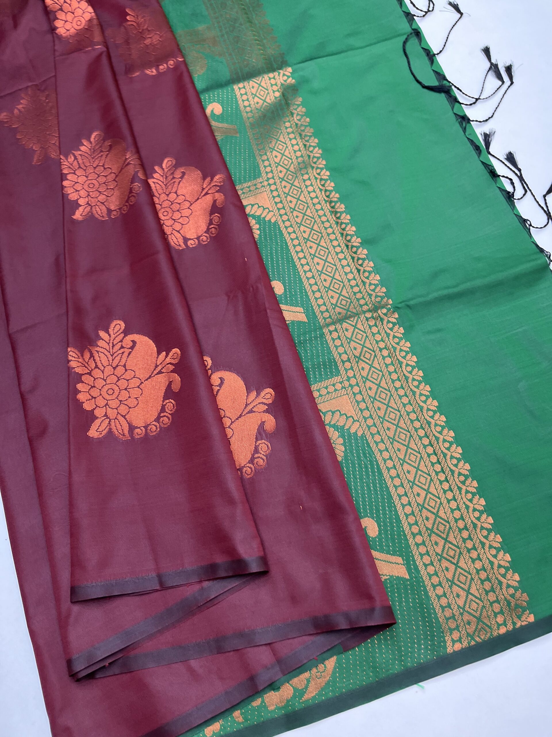 Grey and Red color soft silk kanchipuram sarees with border less sarees  design -KASS0000175